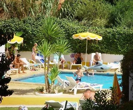 Da Oura - 100 M From The - By Bedzy Apartment *