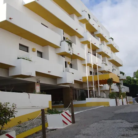 Da Oura - 100 M From The - By Bedzy Apartment