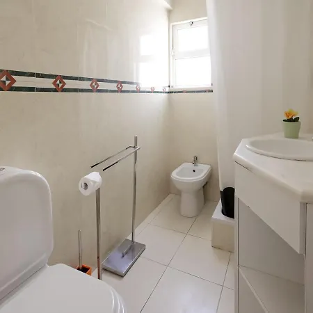 Da Oura - 100 M From The - By Bedzy Apartamento